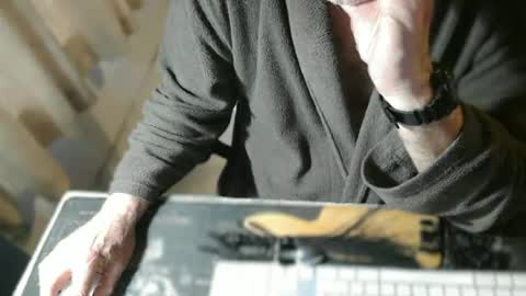 amslave4f online show from July 7, 5:40 am