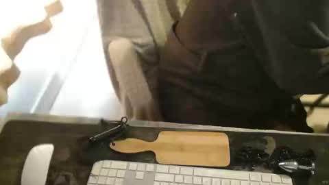 amslave4f online show from March 7, 9:18 am