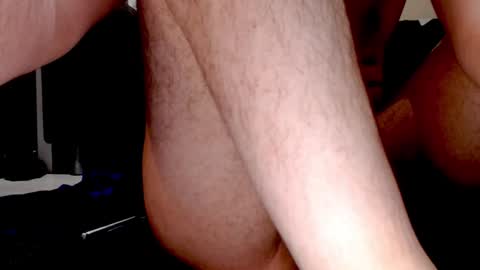 Bee online show from December 8, 9:08 pm