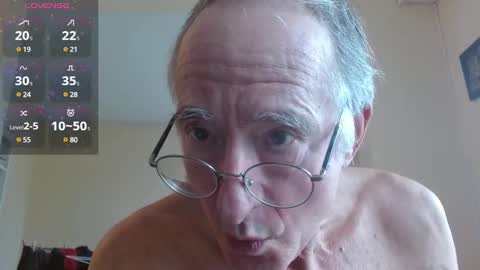 Snapshot of anax69 chatting on January 11, 1:01 pm mario online show from January 11, 1:01 pm