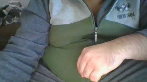 Snapshot of andellus chatting on February 2, 11:51 am andellus online show from February 2, 11:51 am