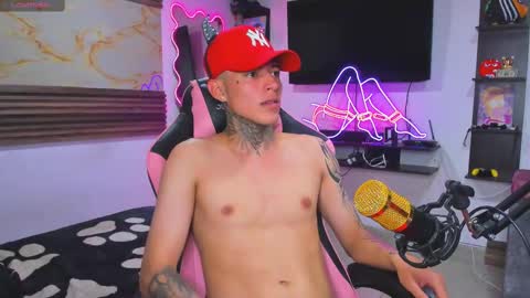 Snapshot of andrees_s chatting on September 22, 11:15 pm andrees_s online show from September 22, 11:15 pm