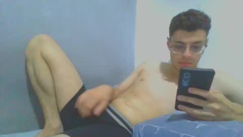 andres129494 online show from November 21, 3:05 am