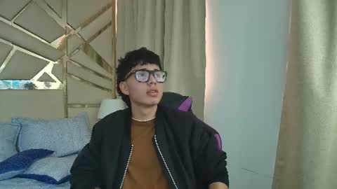 Andres online show from June 16, 5:04 pm