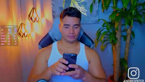 Snapshot of andresfiit chatting on October 9, 4:28 am Andres online show from October 9, 4:28 am