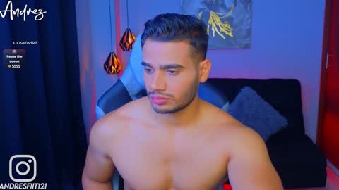 Snapshot of andresfiit chatting on December 9, 3:40 am Andres online show from December 9, 3:40 am