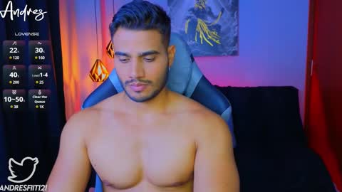 Snapshot of andresfiit chatting on February 9, 7:16 am Andres online show from February 9, 7:16 am