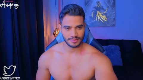 Snapshot of andresfiit chatting on February 15, 9:27 am Andres online show from February 15, 9:27 am