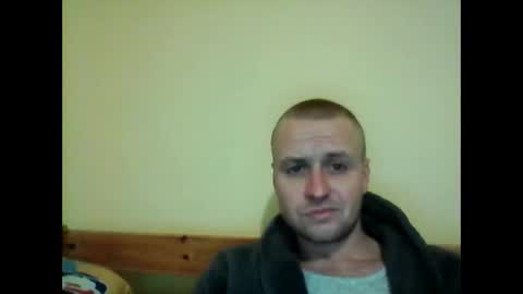 andrew3356577 online show from February 9, 4:40 pm