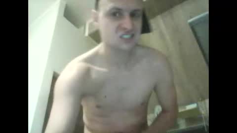 andrew3356577 online show from September 20, 10:43 pm