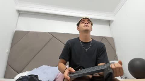 Colleman online show from October 27, 4:26 am