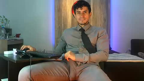 Andrew online show from October 27, 4:48 am