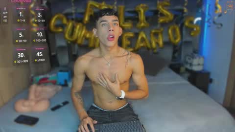 Andrew M. online show from February 17, 12:09 am