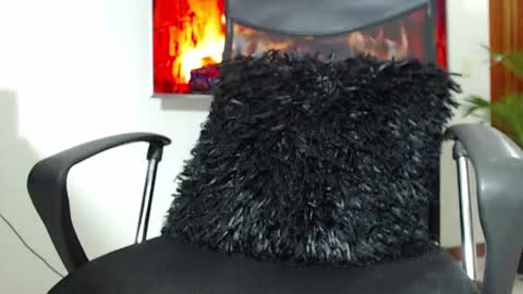 ANDREW WEST online show from February 11, 1:52 am