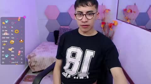 Andy online show from June 3, 8:25 pm