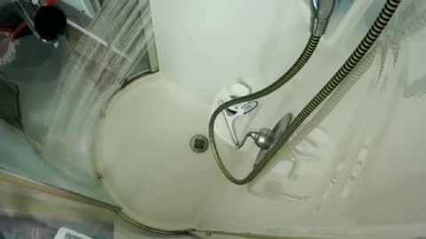 Snapshot of andybadass chatting on December 21, 10:39 am andybadass online show from December 21, 10:39 am