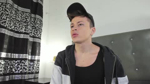 Angel Cuervo online show from January 3, 12:30 pm