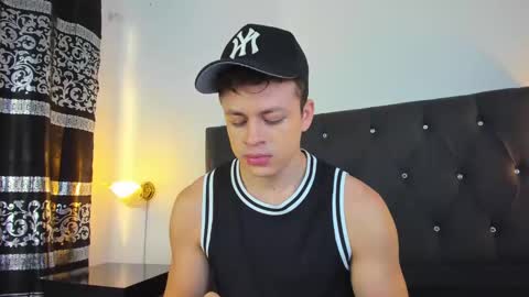 Angel Cuervo online show from January 8, 12:37 pm