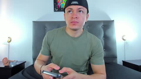 Angel Cuervo online show from December 4, 12:25 pm