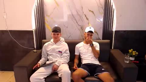 angel_villareal_ online show from March 5, 5:14 am