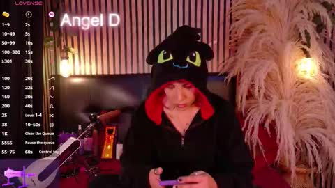 Angel dust online show from March 4, 3:35 am