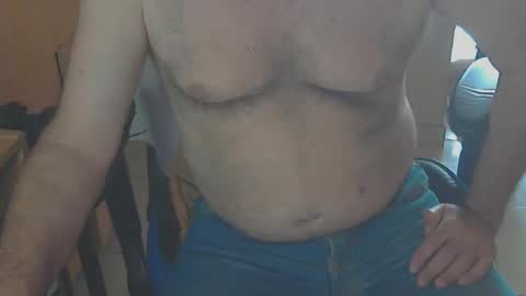 Snapshot of angelgarcia269 chatting on March 1, 11:39 am angelgarcia269 online show from March 1, 11:39 am