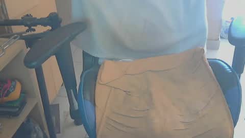 Snapshot of angelgarcia269 chatting on January 8, 12:05 pm angelgarcia269 online show from January 8, 12:05 pm