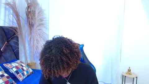 Angel online show from November 25, 8:33 pm