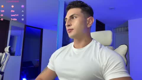 Angelo Ferro online show from March 8, 1:04 am