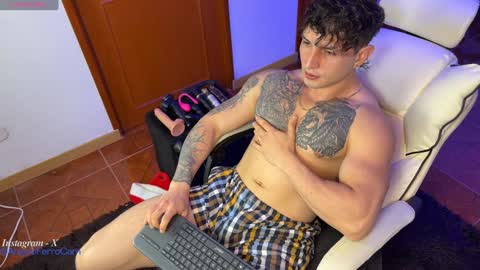 Angelo Ferro online show from December 25, 2:14 am