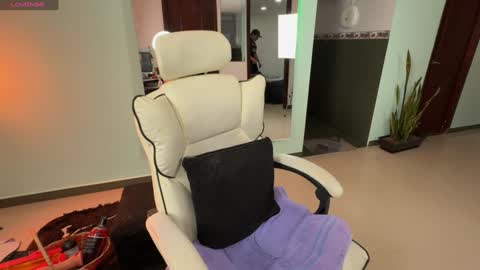 Angelo Ferro online show from January 30, 2:49 am