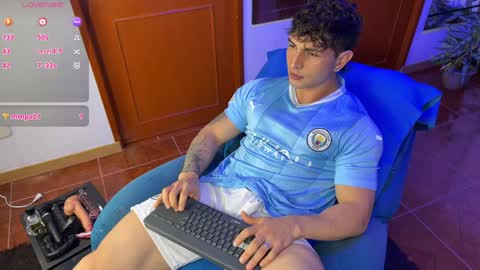 Angelo Ferro online show from December 29, 6:14 am