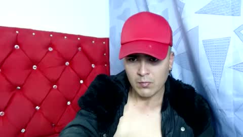 angels_0001 online show from December 10, 5:00 pm