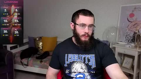 Ant online show from March 24, 6:13 pm