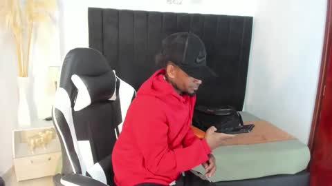       online show from November 6, 1:08 am