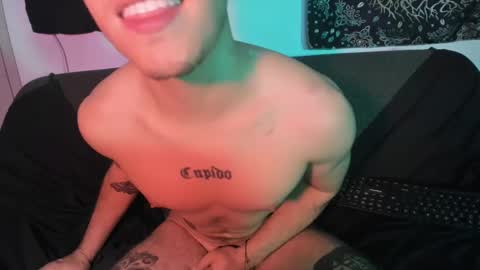 antonnello_ online show from February 10, 10:40 pm