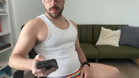 aoorowfh95 online show from June 29, 4:51 pm