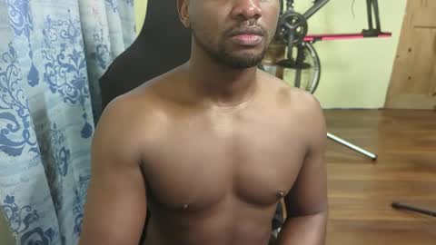 Snapshot of apollodarkmn chatting on January 12, 5:11 pm apollodarkmn online show from January 12, 5:11 pm