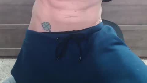 Snapshot of apollofoxxx69 chatting on January 7, 7:49 pm apollofoxxx69 online show from January 7, 7:49 pm