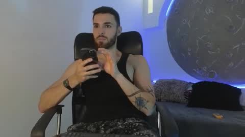 Apolo Lux  online show from February 6, 9:12 pm