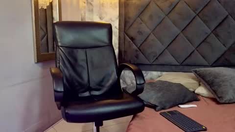 Apolo online show from September 24, 12:10 am