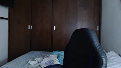 Ares D online show from January 30, 1:44 am