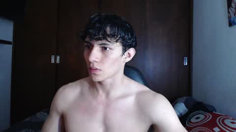 Ares D online show from December 25, 1:53 am