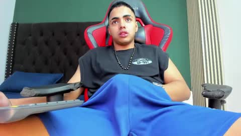 ares_pain_ online show from April 15, 7:58 pm