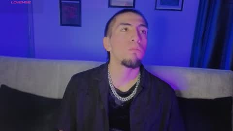 Mateo online show from November 28, 3:42 am