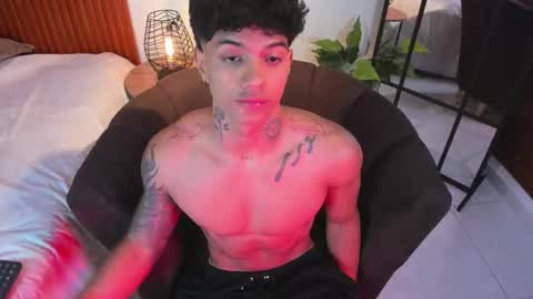 aress444 online show from October 8, 8:51 am