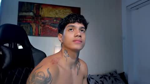 aress444 online show from December 17, 8:59 pm