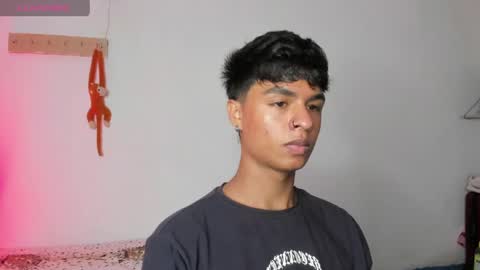 ariel_adan online show from April 5, 10:06 pm