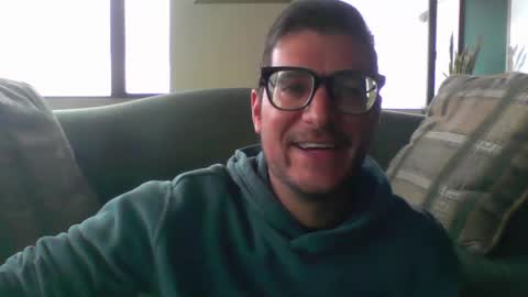 Snapshot of arielsinho chatting on March 7, 10:43 pm Anon online show from March 7, 10:43 pm