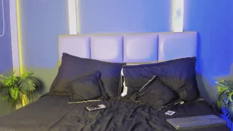 Arohom Lester online show from November 30, 11:12 am